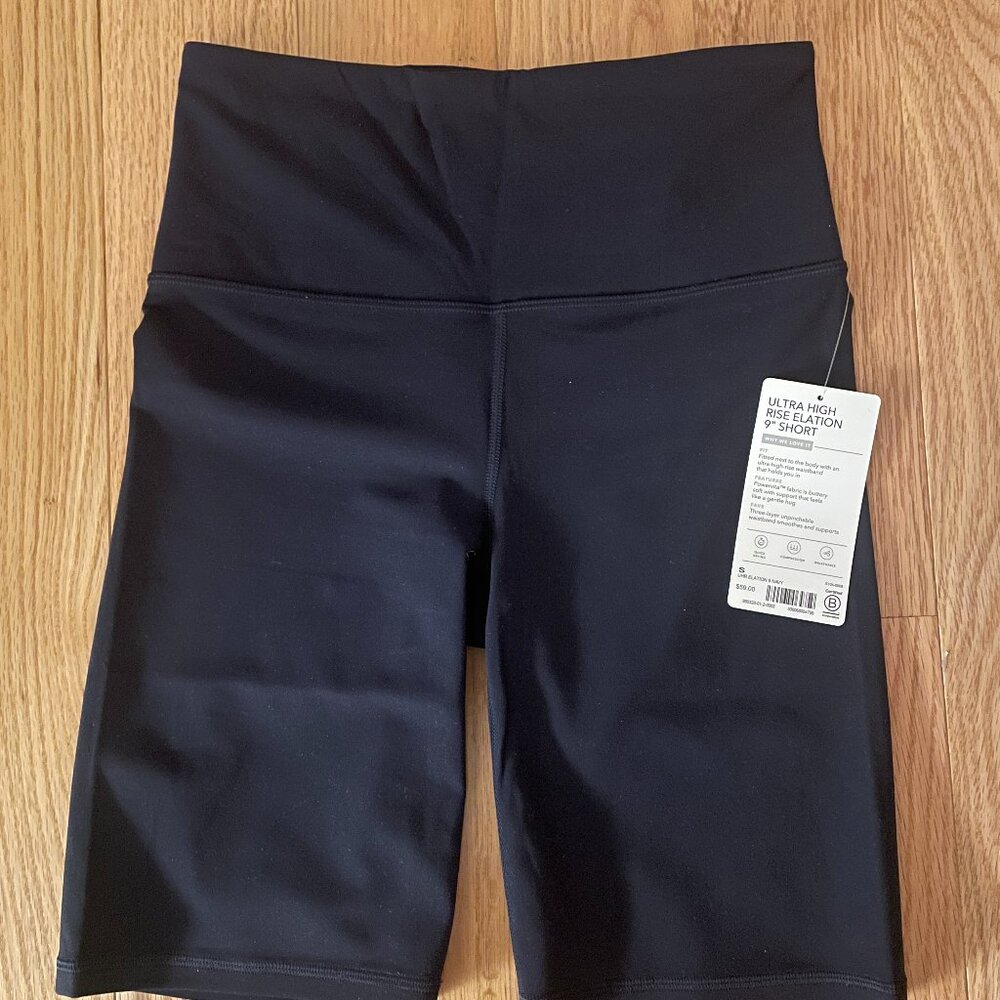 Athleta Elation Ultra High Rise 9 Short Size Small NWT